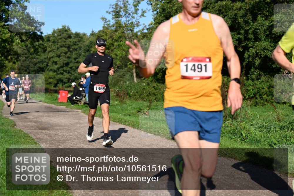 27.09.2026 - 35. Volkslauf durch das schöne Alstertal Dr. Thomas Lammeyer http://msf.ph/oto/10561516 27.09.2026 10:04:56 Laufen 1466, 1578, 1491 meine-sportfotos.de