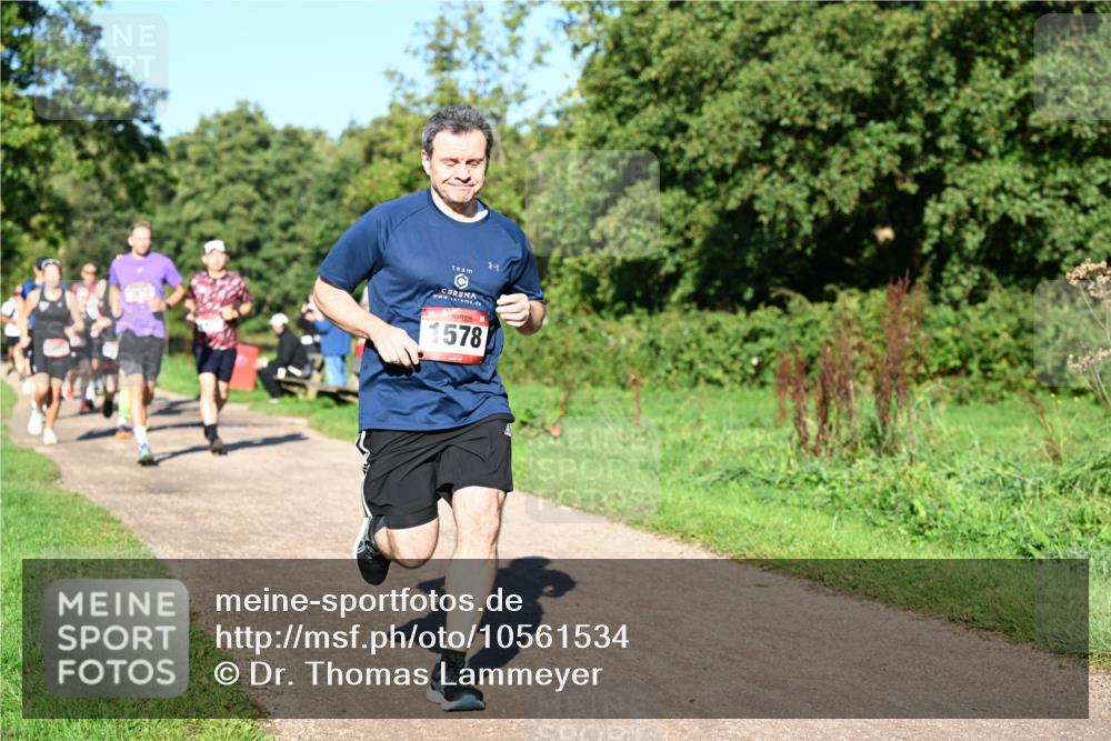 27.09.2026 - 35. Volkslauf durch das schöne Alstertal Dr. Thomas Lammeyer http://msf.ph/oto/10561534 27.09.2026 10:05:01 Laufen 0, 1578 meine-sportfotos.de