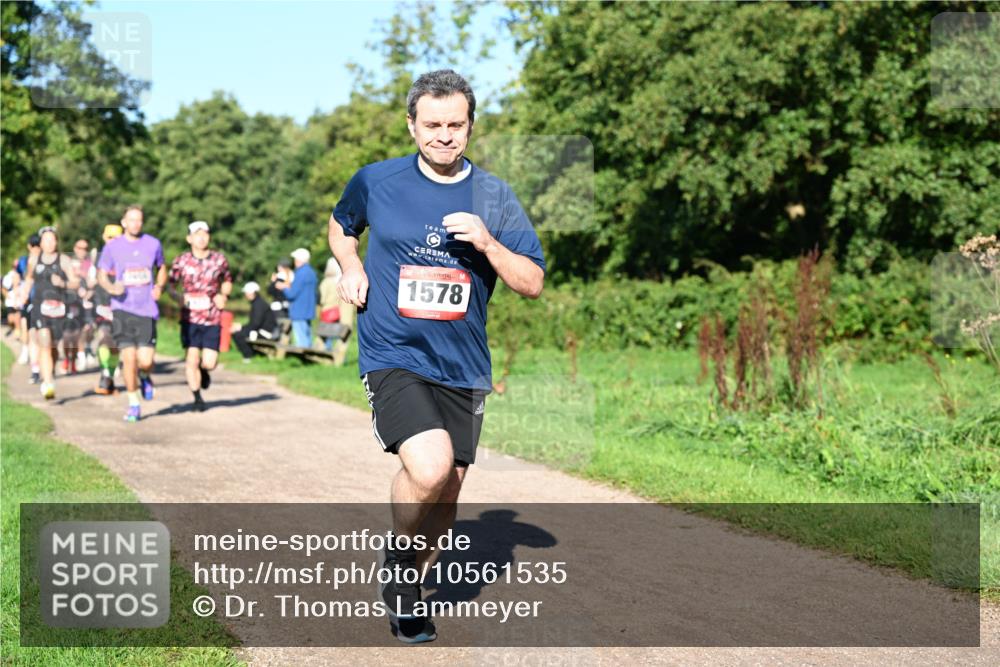27.09.2026 - 34. Volkslauf durch das schöne Alstertal Dr. Thomas Lammeyer http://msf.ph/oto/10561535 27.09.2026 10:05:01 Laufen 1578 meine-sportfotos.de
