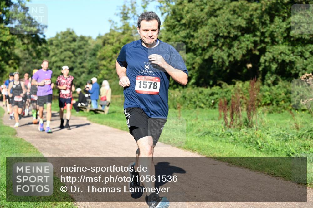 27.09.2026 - 35. Volkslauf durch das schöne Alstertal Dr. Thomas Lammeyer http://msf.ph/oto/10561536 27.09.2026 10:05:01 Laufen 1578 meine-sportfotos.de