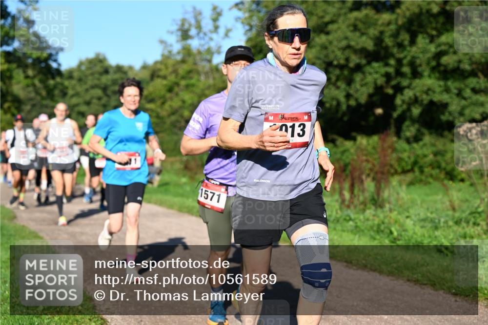 27.09.2026 - 35. Volkslauf durch das schöne Alstertal Dr. Thomas Lammeyer http://msf.ph/oto/10561589 27.09.2026 10:05:09 Laufen 1571, 013 meine-sportfotos.de