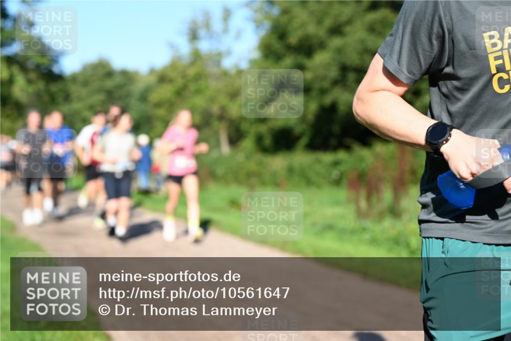 27.09.2026 - 35. Volkslauf durch das schöne Alstertal Dr. Thomas Lammeyer http://msf.ph/oto/10561647 27.09.2026 10:05:19 Laufen  meine-sportfotos.de
