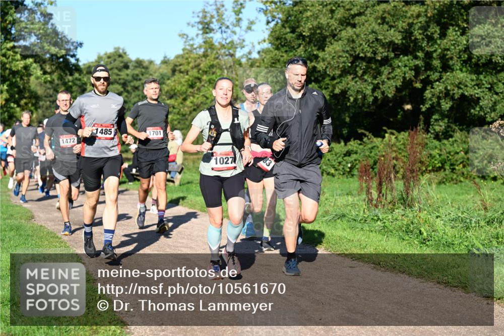 27.09.2026 - 35. Volkslauf durch das schöne Alstertal Dr. Thomas Lammeyer http://msf.ph/oto/10561670 27.09.2026 10:05:26 Laufen 1485, 1701, 1472, 1027, 03 meine-sportfotos.de