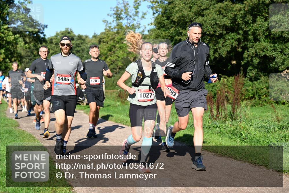 27.09.2026 - 35. Volkslauf durch das schöne Alstertal Dr. Thomas Lammeyer http://msf.ph/oto/10561672 27.09.2026 10:05:26 Laufen 14, 1485, 1701, 1027, 483 meine-sportfotos.de
