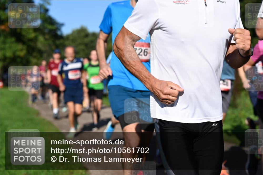 27.09.2026 - 35. Volkslauf durch das schöne Alstertal Dr. Thomas Lammeyer http://msf.ph/oto/10561702 27.09.2026 10:05:35 Laufen 26 meine-sportfotos.de