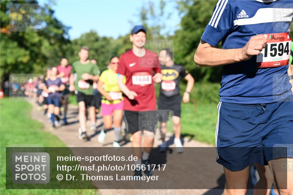 27.09.2026 - 35. Volkslauf durch das schöne Alstertal Dr. Thomas Lammeyer http://msf.ph/oto/10561717 27.09.2026 10:05:37 Laufen 1594 meine-sportfotos.de