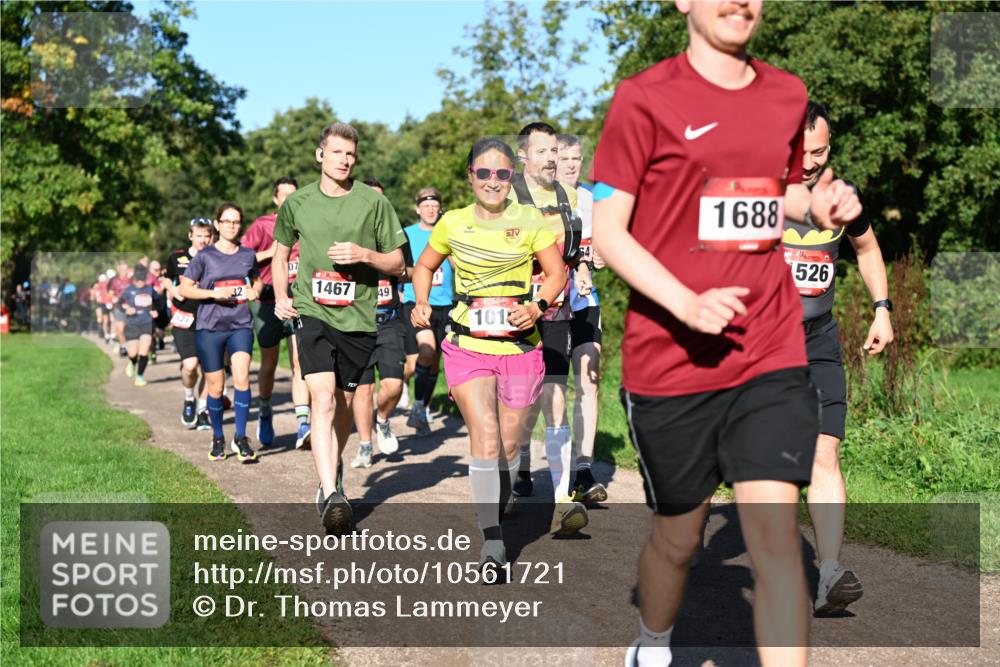 27.09.2026 - 35. Volkslauf durch das schöne Alstertal Dr. Thomas Lammeyer http://msf.ph/oto/10561721 27.09.2026 10:05:38 Laufen 32, 07, 1467, 49, 1012, 1688, 526 meine-sportfotos.de