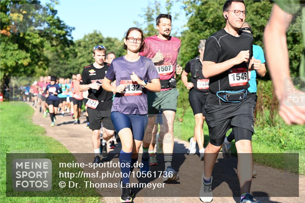 27.09.2026 - 35. Volkslauf durch das schöne Alstertal Dr. Thomas Lammeyer http://msf.ph/oto/10561736 27.09.2026 10:05:40 Laufen 1521, 42, 195, 132, 1507, 1534, 1549 meine-sportfotos.de