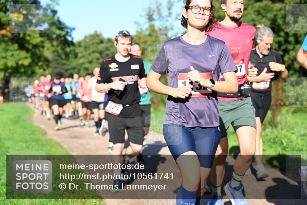 27.09.2026 - 35. Volkslauf durch das schöne Alstertal Dr. Thomas Lammeyer http://msf.ph/oto/10561741 27.09.2026 10:05:41 Laufen 521, 42, 195, 7 meine-sportfotos.de