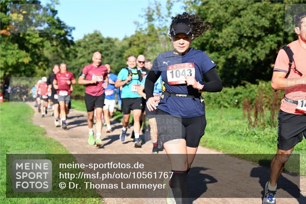 27.09.2026 - 35. Volkslauf durch das schöne Alstertal Dr. Thomas Lammeyer http://msf.ph/oto/10561767 27.09.2026 10:05:45 Laufen 147, 1043, 12 meine-sportfotos.de