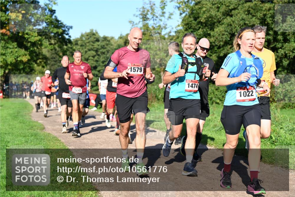 27.09.2026 - 35. Volkslauf durch das schöne Alstertal Dr. Thomas Lammeyer http://msf.ph/oto/10561776 27.09.2026 10:05:47 Laufen 1596, 1598, 1579, 1474, 1022 meine-sportfotos.de