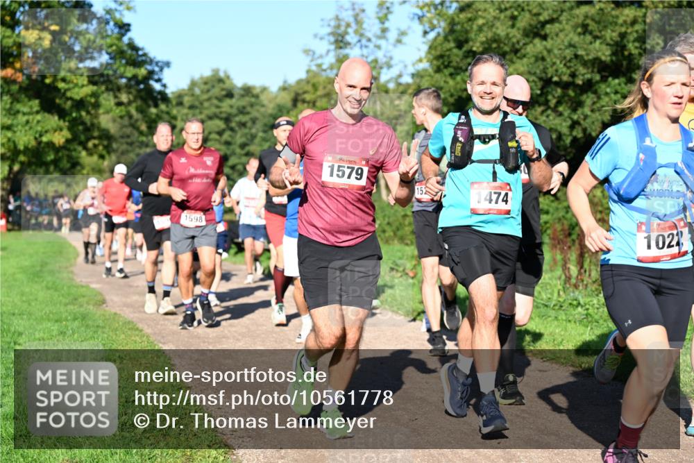 27.09.2026 - 35. Volkslauf durch das schöne Alstertal Dr. Thomas Lammeyer http://msf.ph/oto/10561778 27.09.2026 10:05:47 Laufen 1598, 1579, 152, 1474, 1022 meine-sportfotos.de