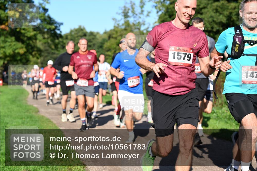 27.09.2026 - 35. Volkslauf durch das schöne Alstertal Dr. Thomas Lammeyer http://msf.ph/oto/10561783 27.09.2026 10:05:48 Laufen 1677, 40, 1579, 147 meine-sportfotos.de