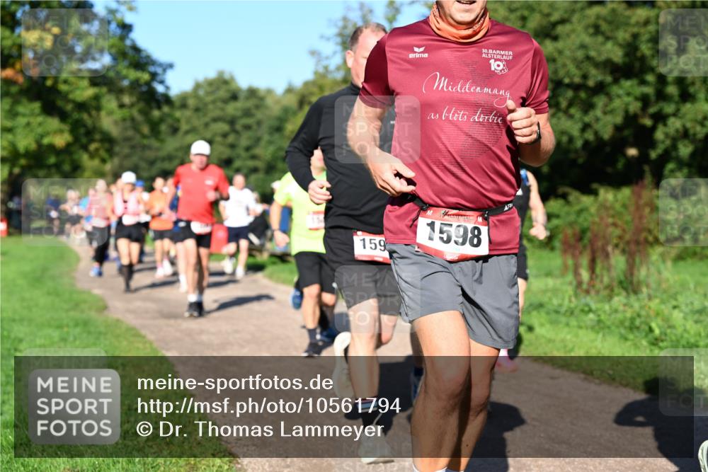 27.09.2026 - 35. Volkslauf durch das schöne Alstertal Dr. Thomas Lammeyer http://msf.ph/oto/10561794 27.09.2026 10:05:50 Laufen 159, 30, 10, 1598 meine-sportfotos.de