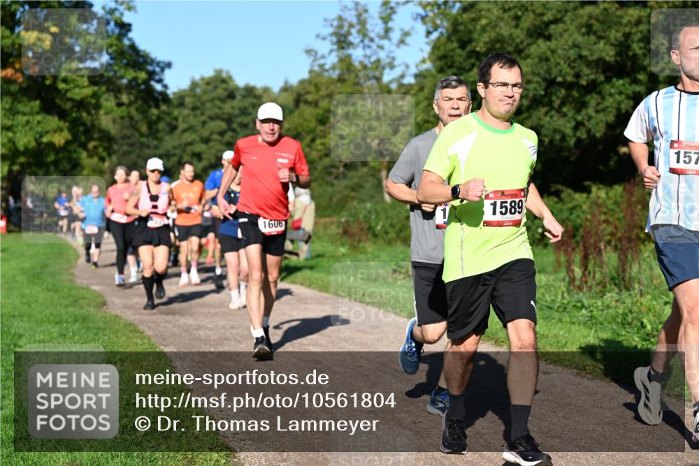 27.09.2026 - 35. Volkslauf durch das schöne Alstertal Dr. Thomas Lammeyer http://msf.ph/oto/10561804 27.09.2026 10:05:51 Laufen 1606, 1589, 157 meine-sportfotos.de