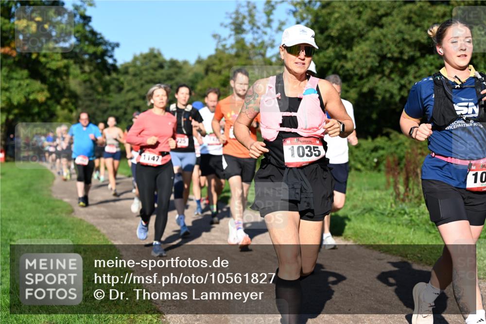 27.09.2026 - 35. Volkslauf durch das schöne Alstertal Dr. Thomas Lammeyer http://msf.ph/oto/10561827 27.09.2026 10:05:55 Laufen 1147, 1035, 10 meine-sportfotos.de