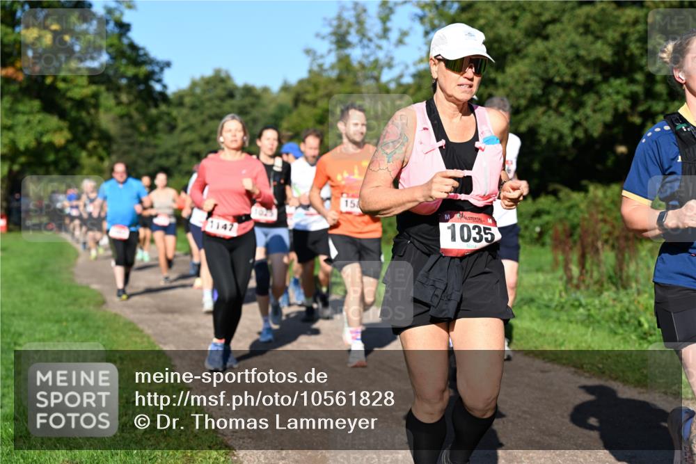 27.09.2026 - 35. Volkslauf durch das schöne Alstertal Dr. Thomas Lammeyer http://msf.ph/oto/10561828 27.09.2026 10:05:55 Laufen 1147, 15, 1035 meine-sportfotos.de