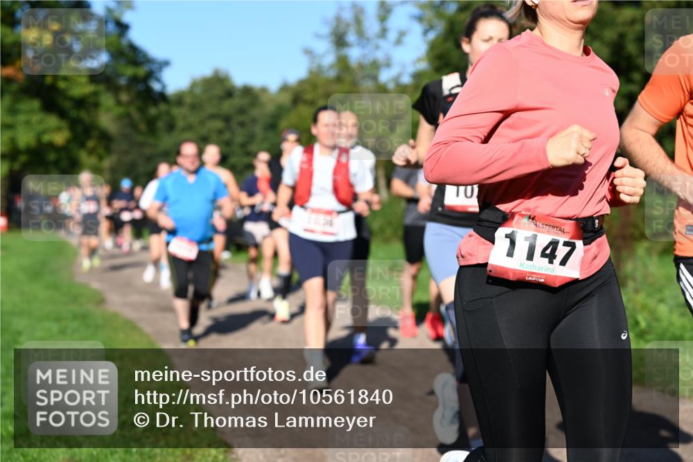 27.09.2026 - 35. Volkslauf durch das schöne Alstertal Dr. Thomas Lammeyer http://msf.ph/oto/10561840 27.09.2026 10:05:57 Laufen 1147 meine-sportfotos.de