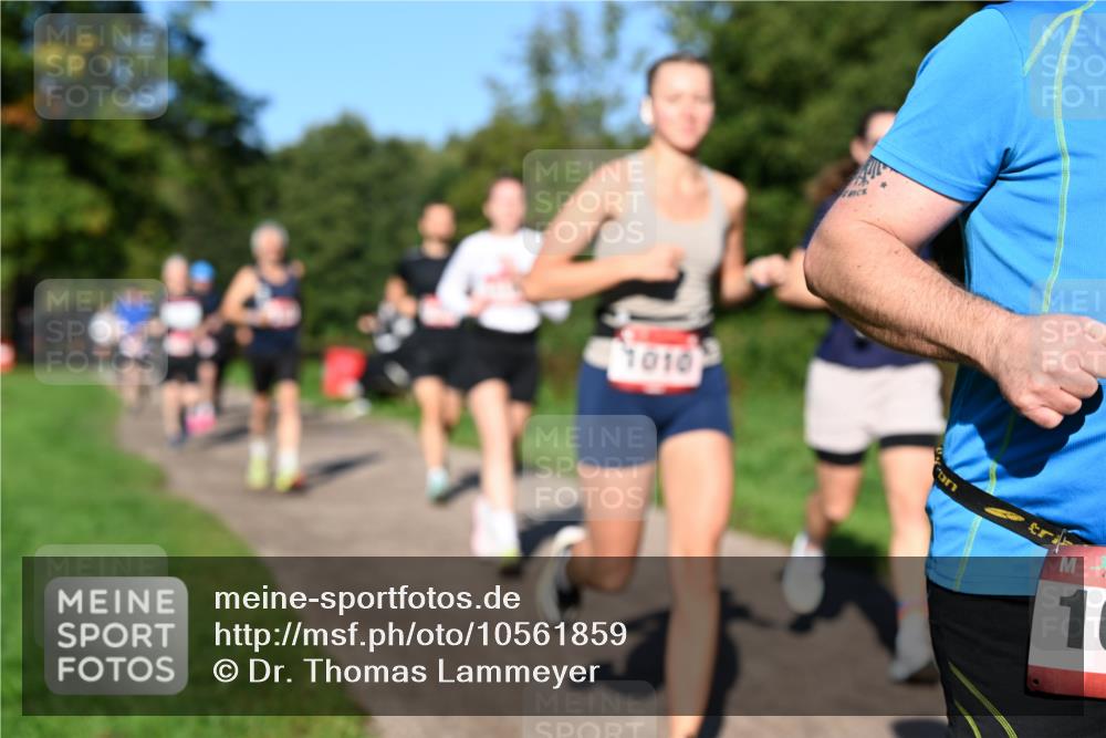 27.09.2026 - 35. Volkslauf durch das schöne Alstertal Dr. Thomas Lammeyer http://msf.ph/oto/10561859 27.09.2026 10:06:00 Laufen 1010, 10 meine-sportfotos.de