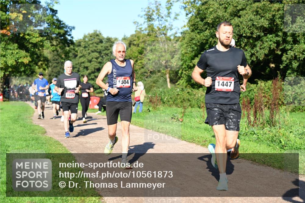 27.09.2026 - 35. Volkslauf durch das schöne Alstertal Dr. Thomas Lammeyer http://msf.ph/oto/10561873 27.09.2026 10:06:02 Laufen 1685, 1504, 1447 meine-sportfotos.de