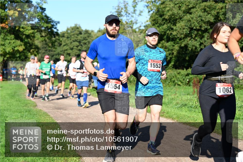 27.09.2026 - 35. Volkslauf durch das schöne Alstertal Dr. Thomas Lammeyer http://msf.ph/oto/10561907 27.09.2026 10:06:08 Laufen 1554, 1553, 1062 meine-sportfotos.de