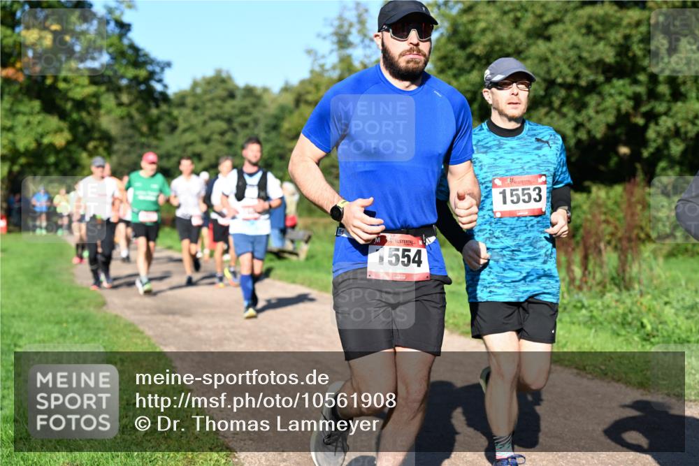 27.09.2026 - 35. Volkslauf durch das schöne Alstertal Dr. Thomas Lammeyer http://msf.ph/oto/10561908 27.09.2026 10:06:08 Laufen 1554, 1553 meine-sportfotos.de