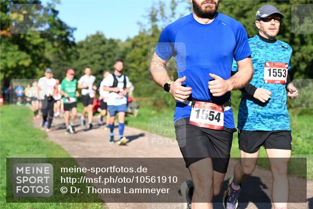 27.09.2026 - 35. Volkslauf durch das schöne Alstertal Dr. Thomas Lammeyer http://msf.ph/oto/10561910 27.09.2026 10:06:09 Laufen 1554, 1553 meine-sportfotos.de