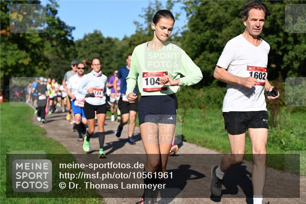 27.09.2026 - 35. Volkslauf durch das schöne Alstertal Dr. Thomas Lammeyer http://msf.ph/oto/10561961 27.09.2026 10:06:17 Laufen 4, 124, 104, 1602 meine-sportfotos.de