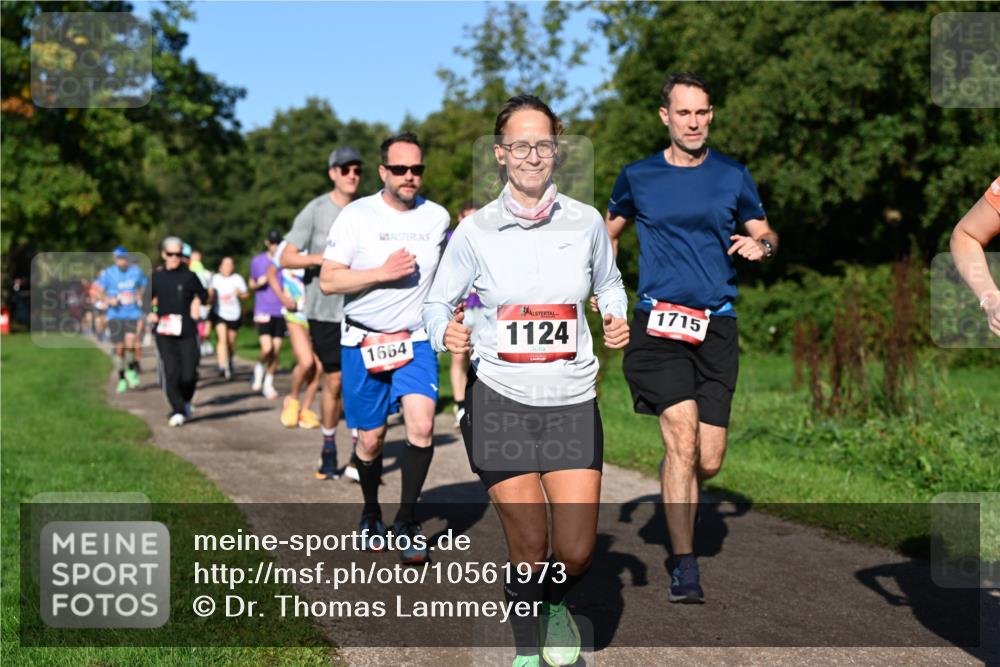27.09.2026 - 35. Volkslauf durch das schöne Alstertal Dr. Thomas Lammeyer http://msf.ph/oto/10561973 27.09.2026 10:06:18 Laufen 1664, 1124, 1715 meine-sportfotos.de