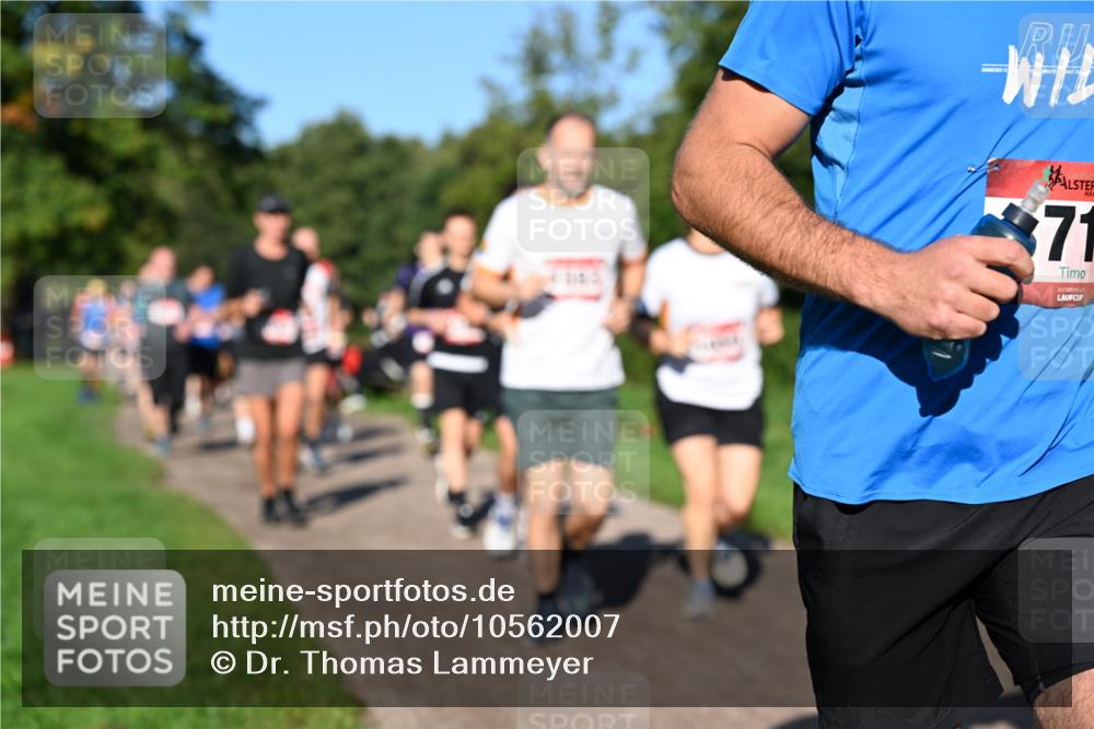 27.09.2026 - 35. Volkslauf durch das schöne Alstertal Dr. Thomas Lammeyer http://msf.ph/oto/10562007 27.09.2026 10:06:26 Laufen 71 meine-sportfotos.de
