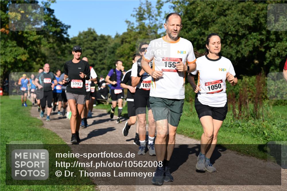 27.09.2026 - 35. Volkslauf durch das schöne Alstertal Dr. Thomas Lammeyer http://msf.ph/oto/10562008 27.09.2026 10:06:26 Laufen 1093, 107, 159, 1050 meine-sportfotos.de