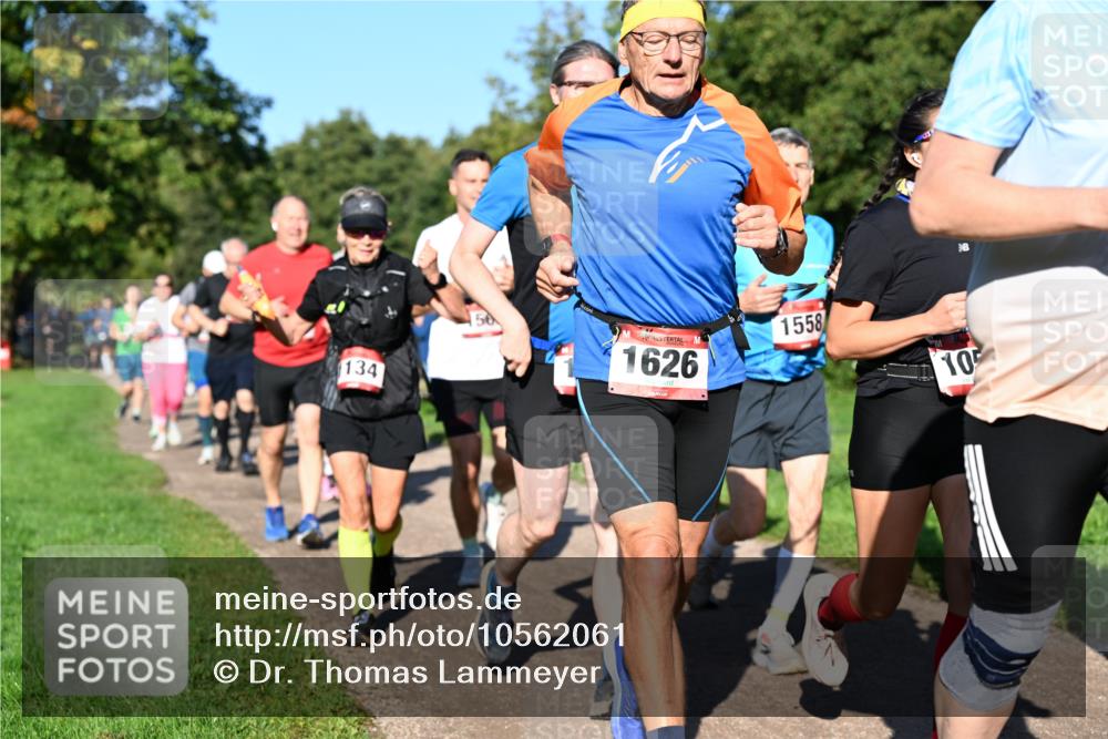 27.09.2026 - 35. Volkslauf durch das schöne Alstertal Dr. Thomas Lammeyer http://msf.ph/oto/10562061 27.09.2026 10:06:35 Laufen 134, 1626, 1558, 10 meine-sportfotos.de