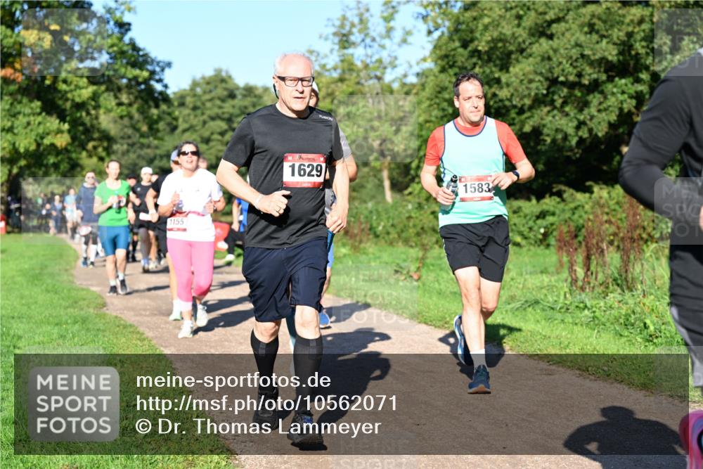 27.09.2026 - 35. Volkslauf durch das schöne Alstertal Dr. Thomas Lammeyer http://msf.ph/oto/10562071 27.09.2026 10:06:39 Laufen 1155, 1629, 1583 meine-sportfotos.de