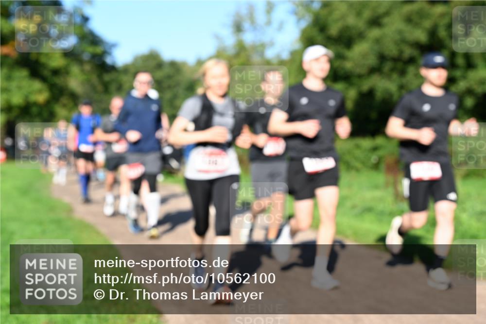 27.09.2026 - 35. Volkslauf durch das schöne Alstertal Dr. Thomas Lammeyer http://msf.ph/oto/10562100 27.09.2026 10:06:45 Laufen  meine-sportfotos.de