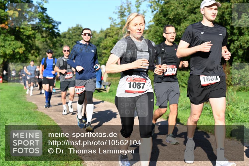 27.09.2026 - 35. Volkslauf durch das schöne Alstertal Dr. Thomas Lammeyer http://msf.ph/oto/10562104 27.09.2026 10:06:46 Laufen 624, 1737, 1087, 1577, 1689 meine-sportfotos.de