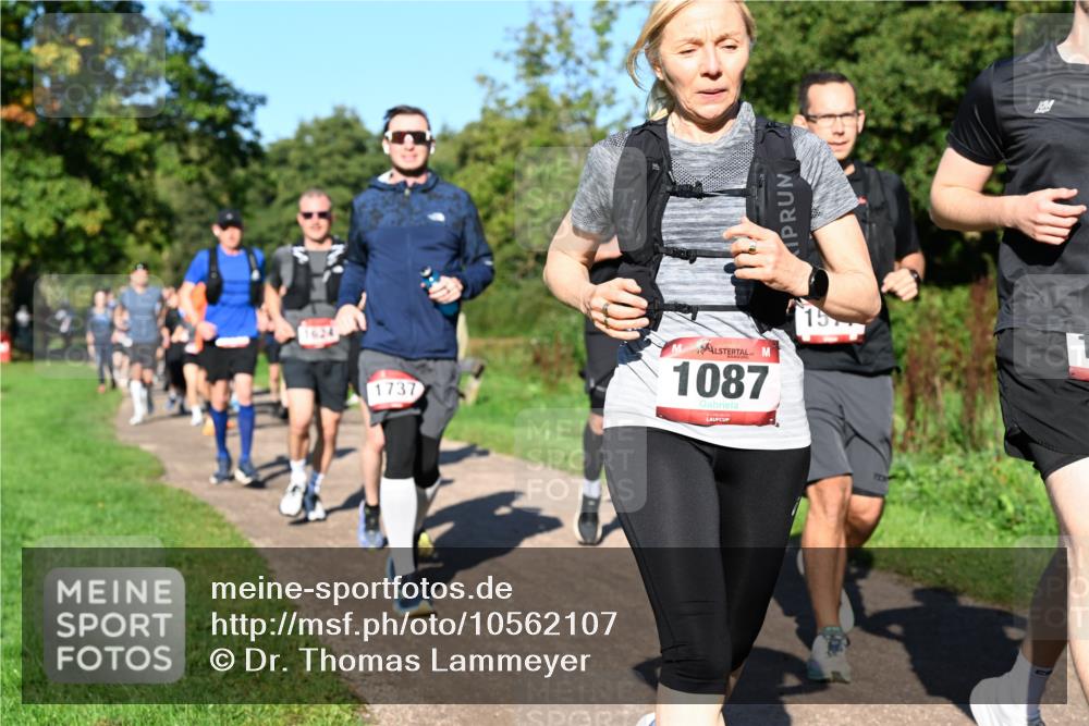 27.09.2026 - 35. Volkslauf durch das schöne Alstertal Dr. Thomas Lammeyer http://msf.ph/oto/10562107 27.09.2026 10:06:46 Laufen 1737, 1087, 15 meine-sportfotos.de