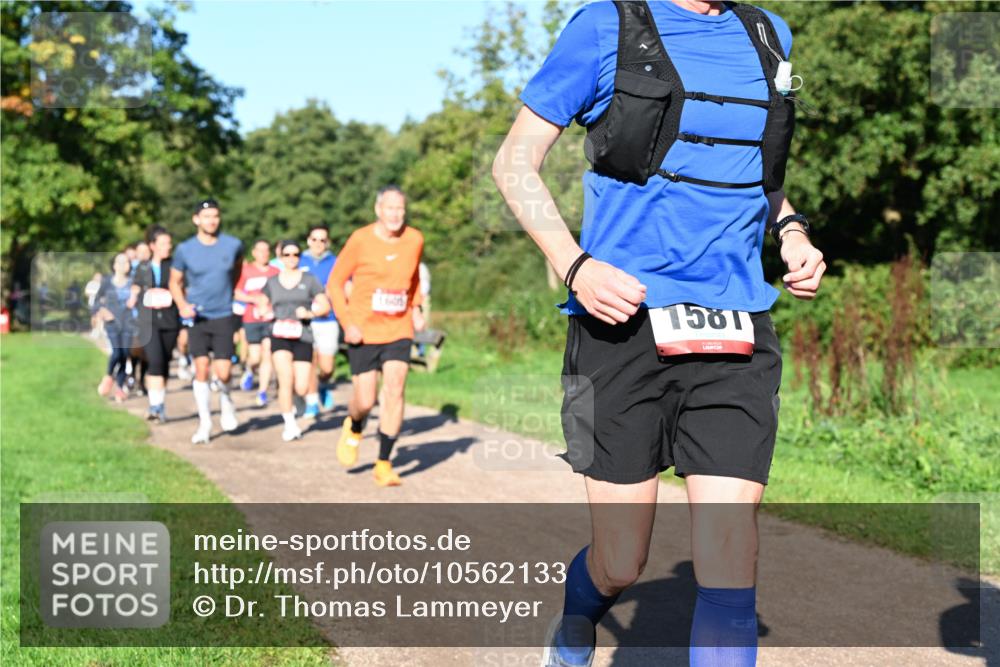 27.09.2026 - 35. Volkslauf durch das schöne Alstertal Dr. Thomas Lammeyer http://msf.ph/oto/10562133 27.09.2026 10:06:50 Laufen 1581 meine-sportfotos.de