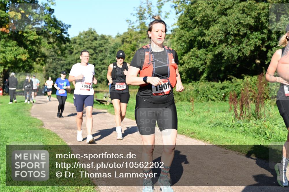 27.09.2026 - 35. Volkslauf durch das schöne Alstertal Dr. Thomas Lammeyer http://msf.ph/oto/10562202 27.09.2026 10:07:07 Laufen 1094, 1047, 1901 meine-sportfotos.de