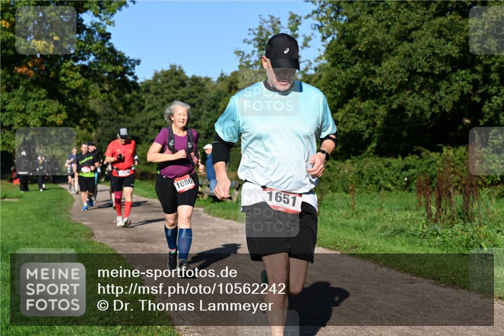 27.09.2026 - 35. Volkslauf durch das schöne Alstertal Dr. Thomas Lammeyer http://msf.ph/oto/10562242 27.09.2026 10:07:19 Laufen 1080, 1651 meine-sportfotos.de