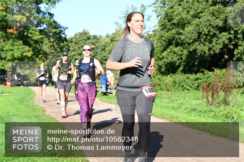27.09.2026 - 35. Volkslauf durch das schöne Alstertal Dr. Thomas Lammeyer http://msf.ph/oto/10562348 27.09.2026 10:07:44 Laufen 1102, 1037, 109 meine-sportfotos.de