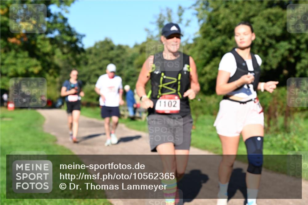27.09.2026 - 35. Volkslauf durch das schöne Alstertal Dr. Thomas Lammeyer http://msf.ph/oto/10562365 27.09.2026 10:07:47 Laufen 1102 meine-sportfotos.de