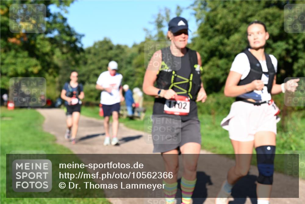 27.09.2026 - 35. Volkslauf durch das schöne Alstertal Dr. Thomas Lammeyer http://msf.ph/oto/10562366 27.09.2026 10:07:47 Laufen 1102 meine-sportfotos.de