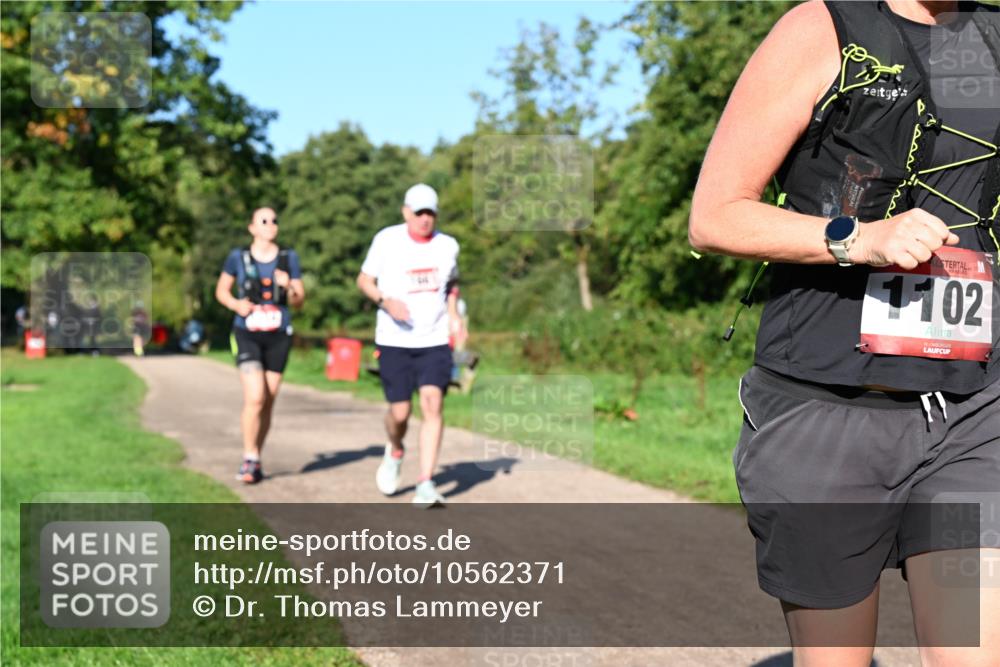27.09.2026 - 35. Volkslauf durch das schöne Alstertal Dr. Thomas Lammeyer http://msf.ph/oto/10562371 27.09.2026 10:07:48 Laufen 1102 meine-sportfotos.de