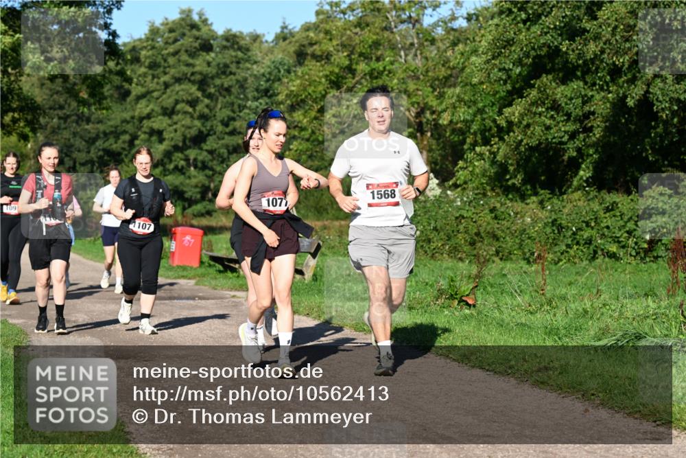 27.09.2026 - 35. Volkslauf durch das schöne Alstertal Dr. Thomas Lammeyer http://msf.ph/oto/10562413 27.09.2026 10:08:14 Laufen 109, 1107, 1077, 1568 meine-sportfotos.de