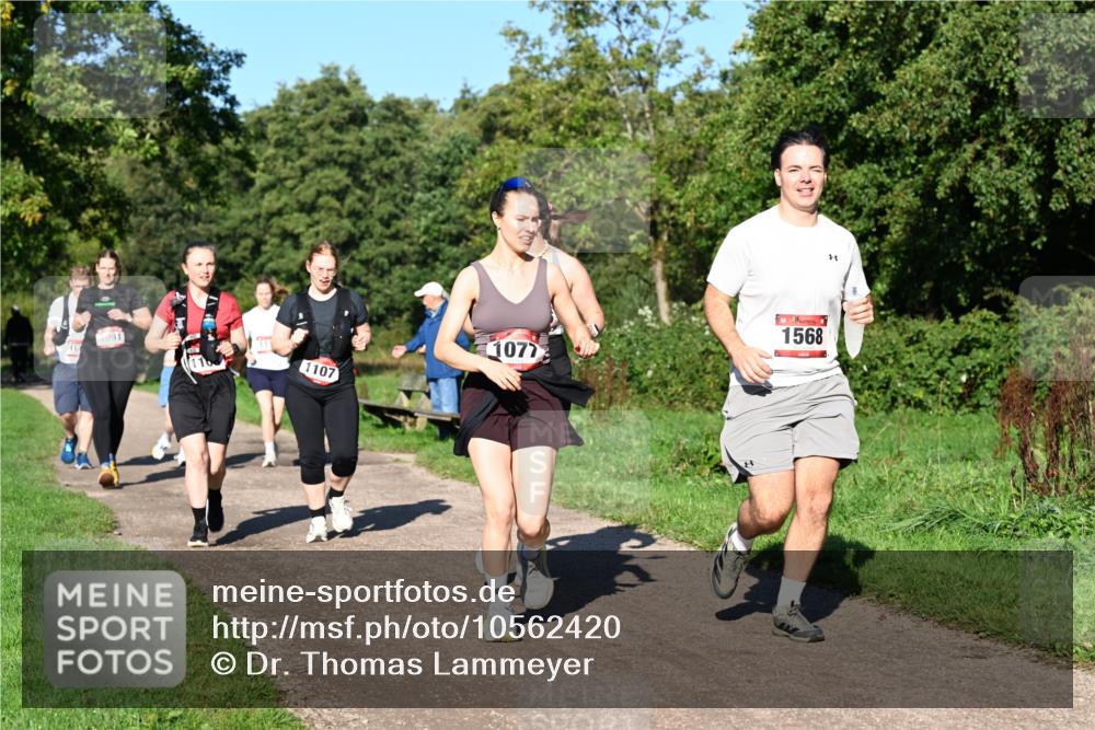 27.09.2026 - 35. Volkslauf durch das schöne Alstertal Dr. Thomas Lammeyer http://msf.ph/oto/10562420 27.09.2026 10:08:15 Laufen 1091, 160, 11, 1107, 1077, 1568 meine-sportfotos.de
