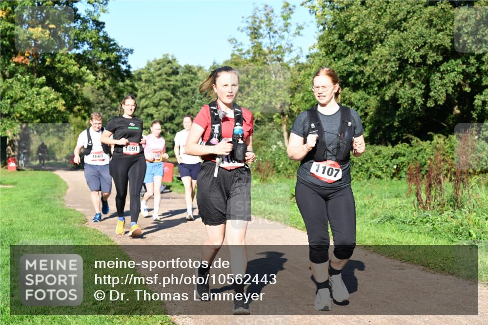 27.09.2026 - 35. Volkslauf durch das schöne Alstertal Dr. Thomas Lammeyer http://msf.ph/oto/10562443 27.09.2026 10:08:19 Laufen 1660, 1091, 109, 1107 meine-sportfotos.de