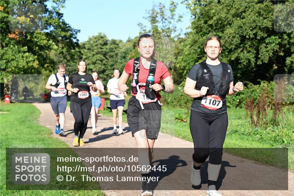 27.09.2026 - 35. Volkslauf durch das schöne Alstertal Dr. Thomas Lammeyer http://msf.ph/oto/10562445 27.09.2026 10:08:19 Laufen 660, 1091, 1109, 1107 meine-sportfotos.de
