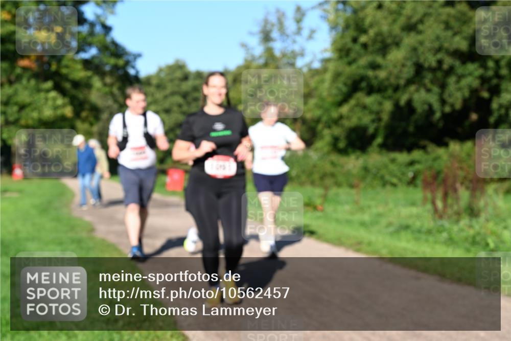 27.09.2026 - 35. Volkslauf durch das schöne Alstertal Dr. Thomas Lammeyer http://msf.ph/oto/10562457 27.09.2026 10:08:21 Laufen  meine-sportfotos.de
