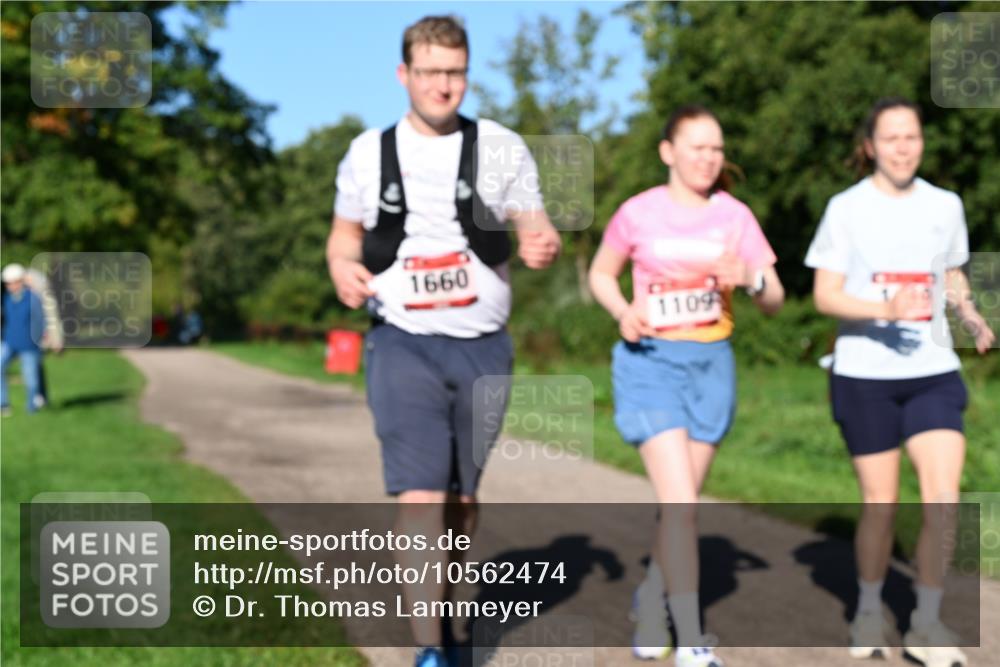 27.09.2026 - 35. Volkslauf durch das schöne Alstertal Dr. Thomas Lammeyer http://msf.ph/oto/10562474 27.09.2026 10:08:23 Laufen 1660, 1109 meine-sportfotos.de