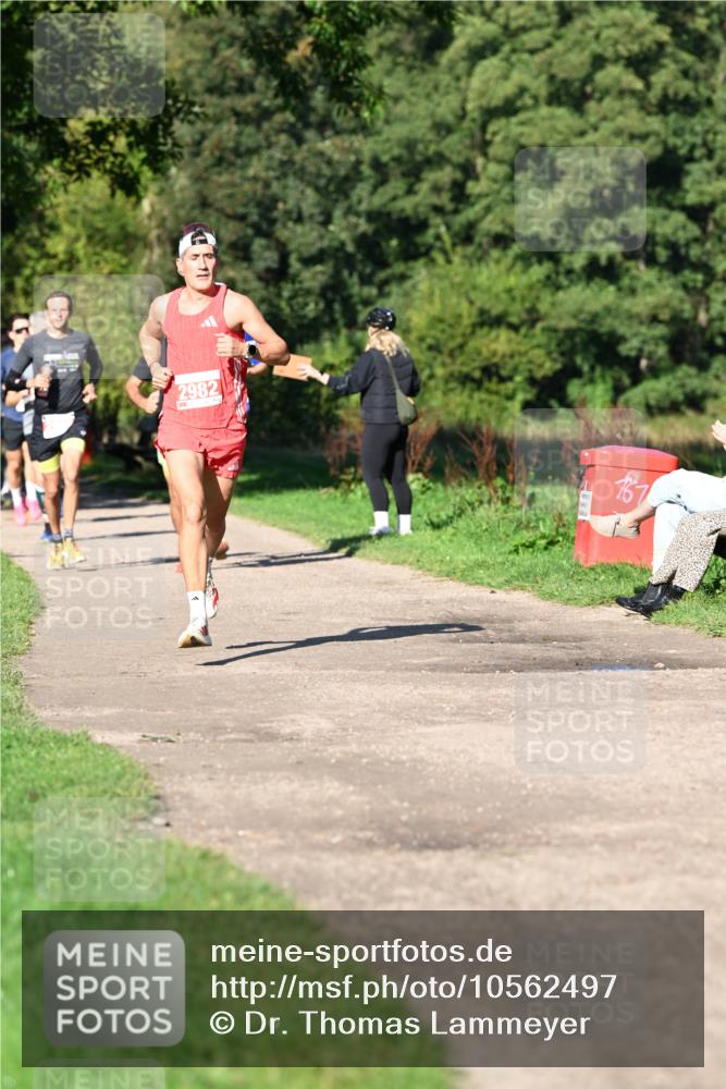 27.09.2026 - 35. Volkslauf durch das schöne Alstertal Dr. Thomas Lammeyer http://msf.ph/oto/10562497 27.09.2026 10:23:51 Laufen 2982 meine-sportfotos.de